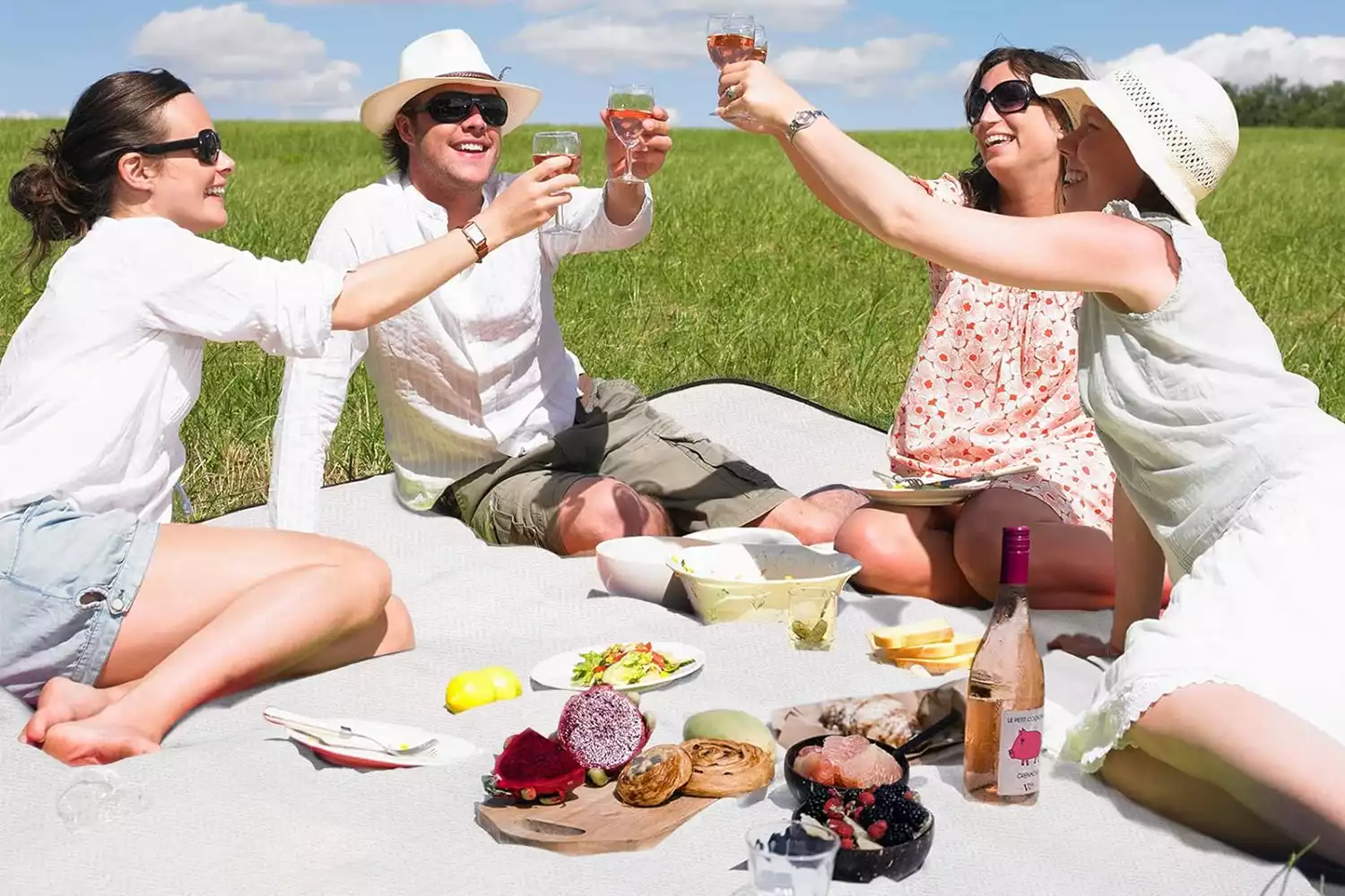 fold up picnic blanket with strap