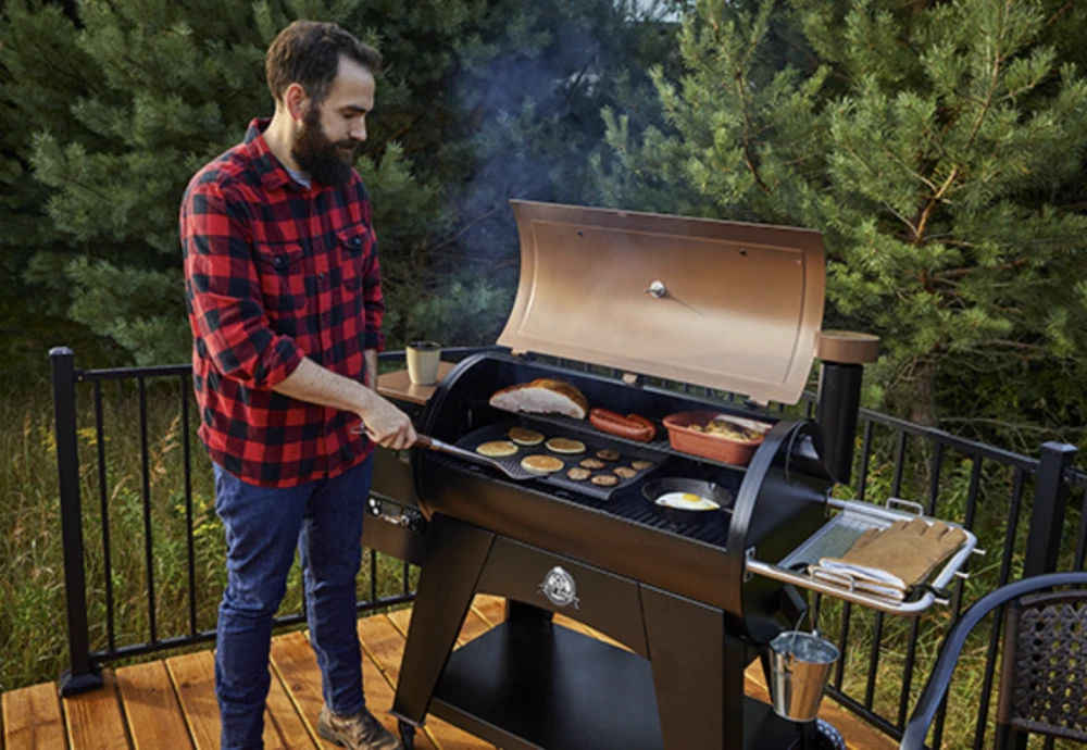 combination charcoal grill and smoker